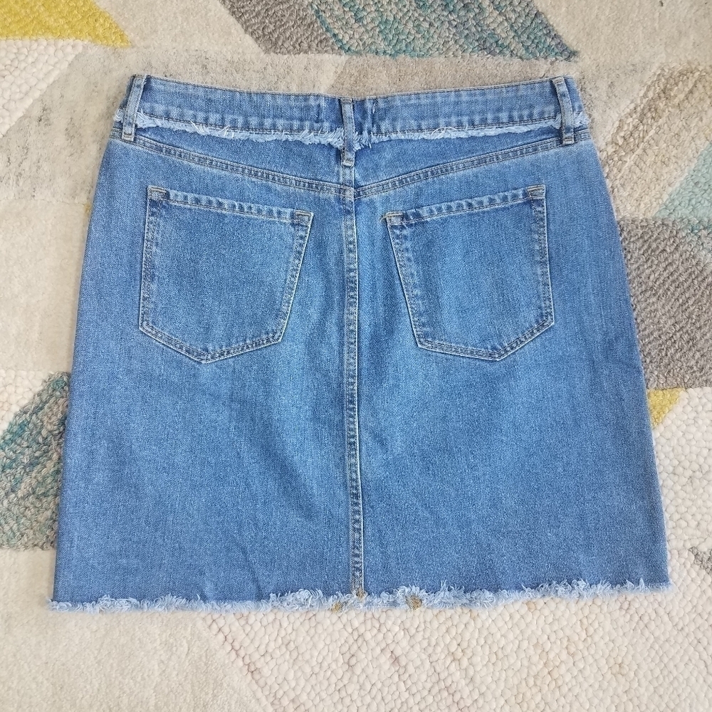 Ann Taylor Loft Raw Hem Jean Skirt Size 8 - Picture 3 of 4